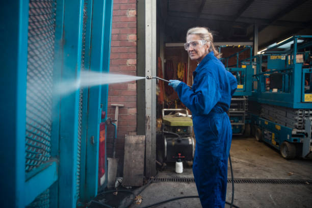 Best Factory Floor Cleaning  in Roberts, WI